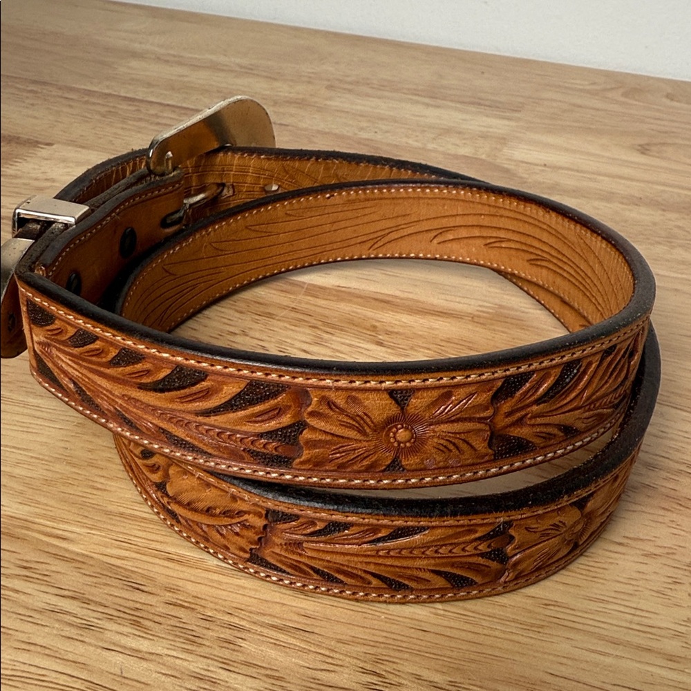 Western tooled Leather Belt with Silver Buckle - Picture 2 of 16